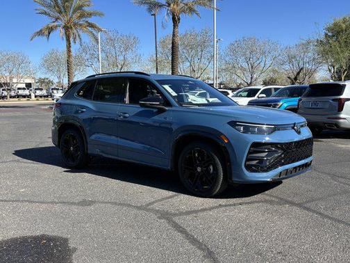 Monterey Blue Pearl 2026 Volkswagen Tiguan 2.0T SE R-Line Black