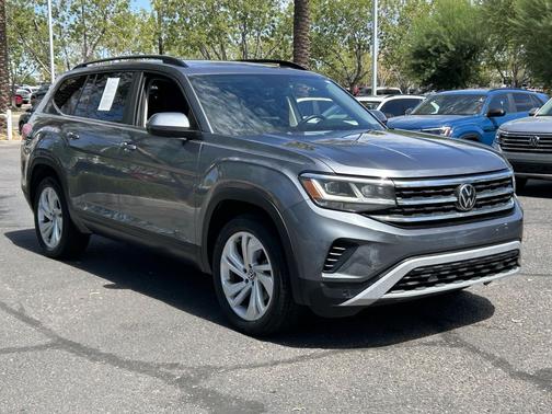 Platinum Gray Metallic 2023 Volkswagen Atlas 3.6L SE w/Technology