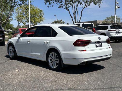 Pure White 2019 Volkswagen Passat 2.0T Wolfsburg Edition