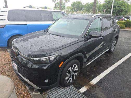 Deep Black 2025 Volkswagen Tiguan 2.0T S