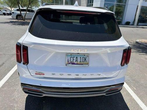 Glacial White Pearl 2022 Kia Sorento S