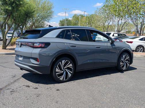 2025 Volkswagen ID.4 Pro S Plus