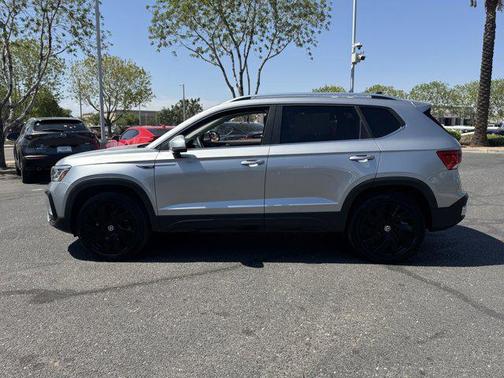 2024 Volkswagen Taos 1.5T SEL