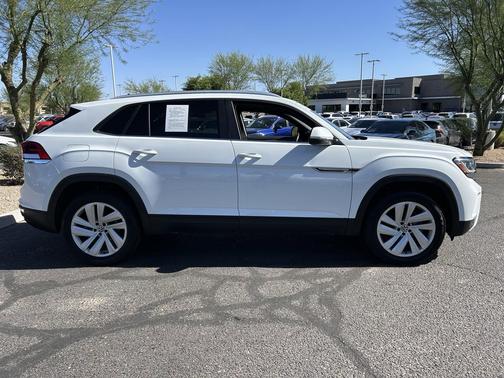 Pure White 2023 Volkswagen Atlas Cross Sport 2.0T SE w/Technology