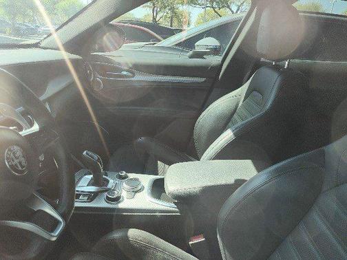2020 Alfa Romeo Stelvio Ti Sport