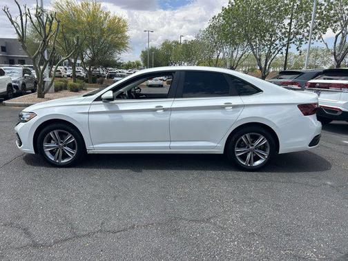 2024 Volkswagen Jetta 1.5T SE