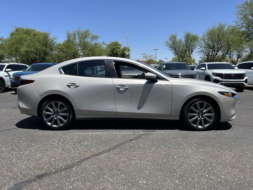 Platinum Quartz Metallic 2025 Mazda Mazda3 FWD w/Preferred Package