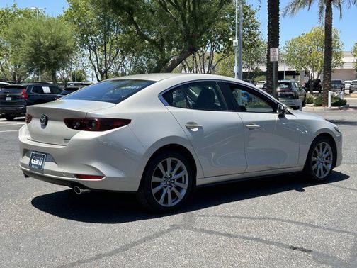 Platinum Quartz Metallic 2025 Mazda Mazda3 FWD w/Preferred Package