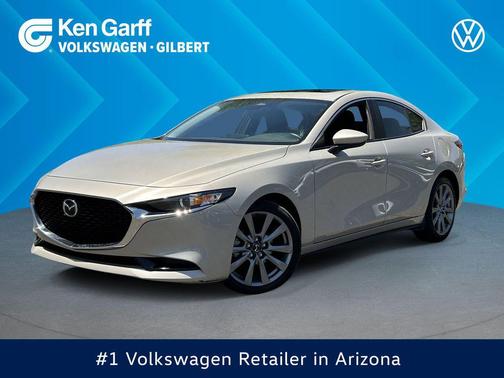 Platinum Quartz Metallic 2025 Mazda Mazda3 FWD w/Preferred Package
