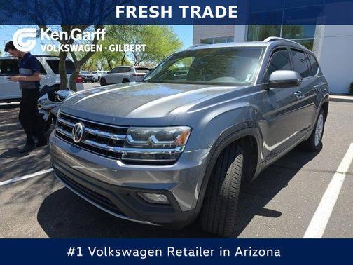 Platinum Gray Metallic 2019 Volkswagen Atlas 3.6L SE w/Technology