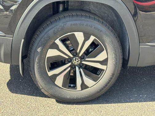 2025 Volkswagen Atlas 2.0T SE
