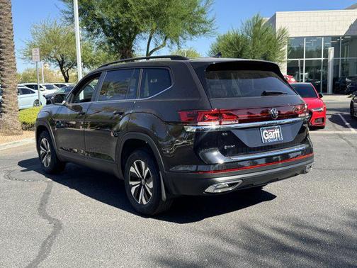 2025 Volkswagen Atlas 2.0T SE