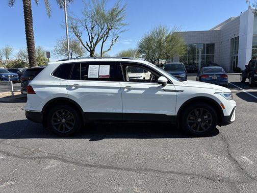 2024 Volkswagen Tiguan 2.0T SE