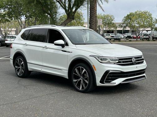 Opal White 2023 Volkswagen Tiguan 2.0T SEL R-Line 4MOTION