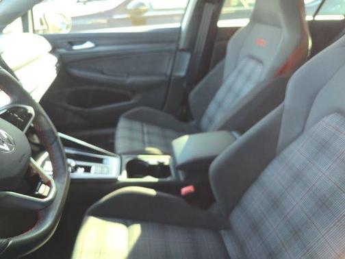 Opal White Pearl 2023 Volkswagen Golf GTI 2.0T SE DSG