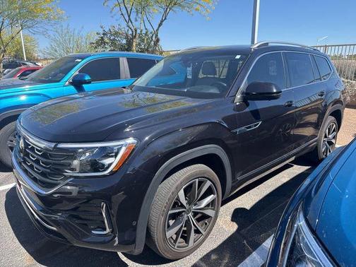 Deep Black Pearl 2024 Volkswagen Atlas 2.0T SEL Premium R-Line 4MOTION