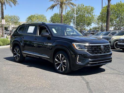Deep Black Pearl 2024 Volkswagen Atlas 2.0T SEL Premium R-Line 4MOTION