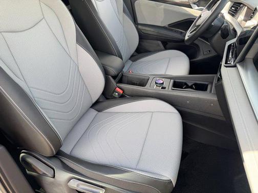 2025 Volkswagen Tiguan 2.0T SE 4MOTION