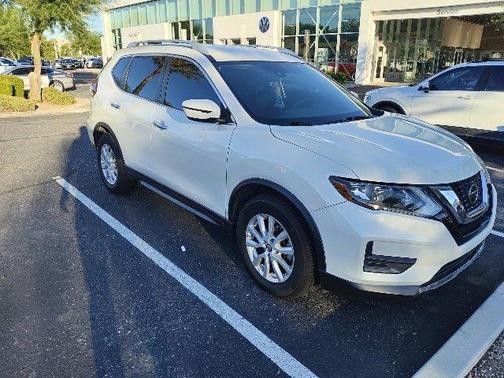 2020 Nissan Rogue SV