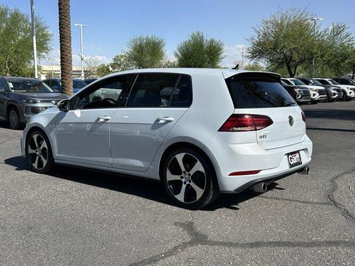2018 Volkswagen Golf GTI 2.0T S 4-Door