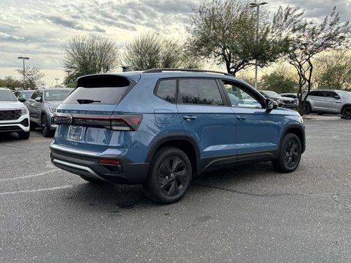 Monterey Blue Pearl 2026 Volkswagen Taos S