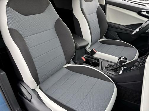 Monterey Blue Pearl 2026 Volkswagen Taos S