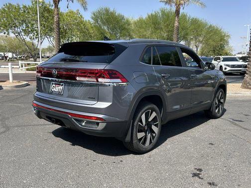 2025 Volkswagen Atlas Cross Sport 2.0T SE w/Technology 4MOTION