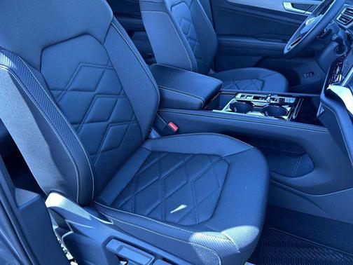 2025 Volkswagen Atlas Cross Sport 2.0T SE w/Technology 4MOTION