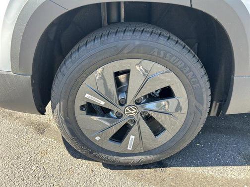 2025 Volkswagen Taos 1.5T S
