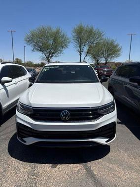 Opal White Pearl 2023 Volkswagen Tiguan 2.0T SE R-Line Black