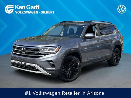 Platinum Gray Metallic 2023 Volkswagen Atlas 3.6L SE w/Technology