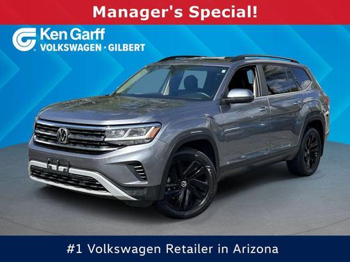 Platinum Gray Metallic 2023 Volkswagen Atlas 3.6L SE w/Technology