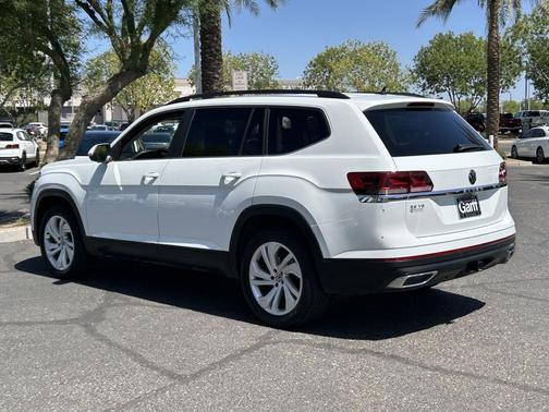 Pure White 2023 Volkswagen Atlas 3.6L SE w/Technology