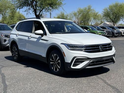 Pure White 2023 Volkswagen Tiguan 2.0T S