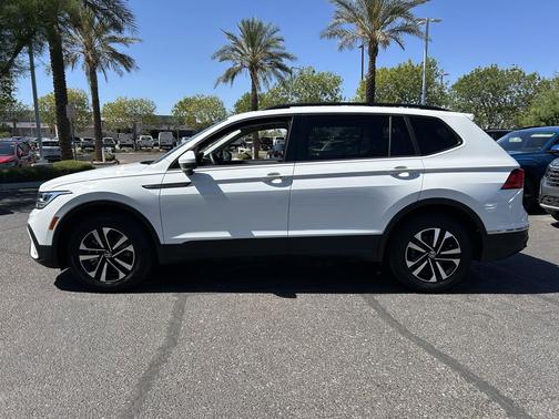 Pure White 2023 Volkswagen Tiguan 2.0T S