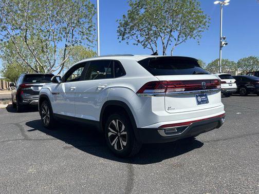 2024 Volkswagen Atlas Cross Sport 2.0T SE