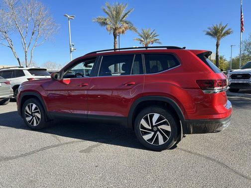 2025 Volkswagen Atlas 2.0T SE w/Technology