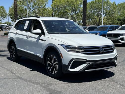 Pure White 2023 Volkswagen Tiguan 2.0T S