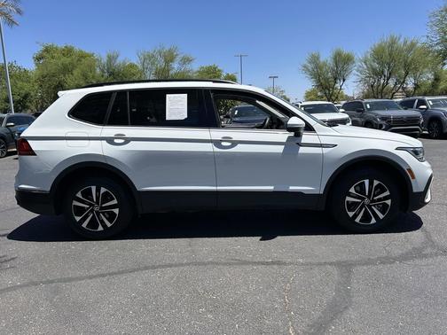 Pure White 2023 Volkswagen Tiguan 2.0T S