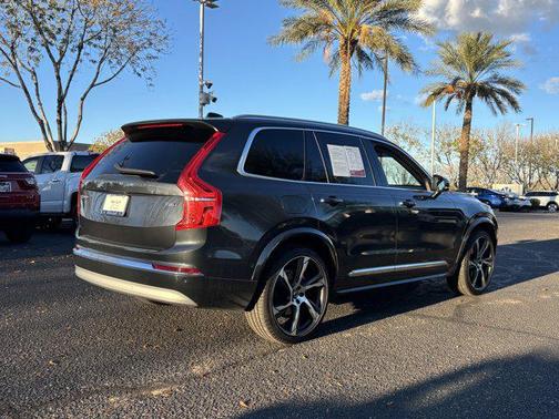 2022 Volvo XC90 T6 Inscription
