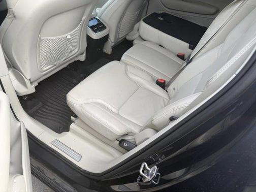 2022 Volvo XC90 T6 Inscription