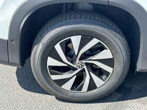 2025 Volkswagen Tiguan 2.0T S