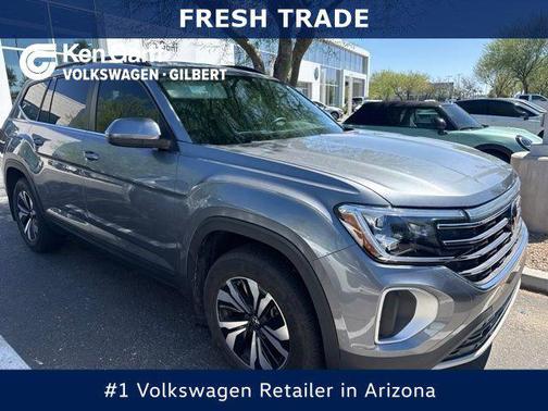 Platinum Gray Metallic 2024 Volkswagen Atlas 2.0T SE