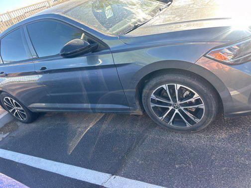 Platinum Gray Metallic 2024 Volkswagen Jetta 1.5T Sport