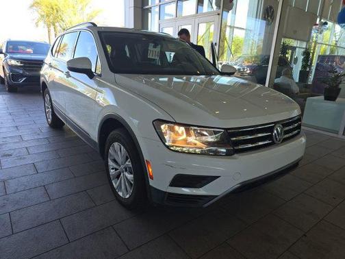 Pure White 2019 Volkswagen Tiguan 2.0T SE