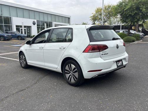 Pure White 2018 Volkswagen e-Golf SEL Premium