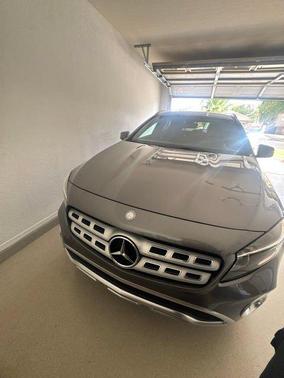 Polar Silver Metallic 2018 Mercedes-Benz GLA 250 4MATIC