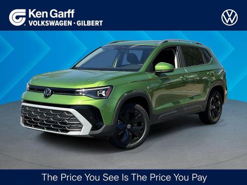 Bright Moss Green Metallic 2026 Volkswagen Taos SE