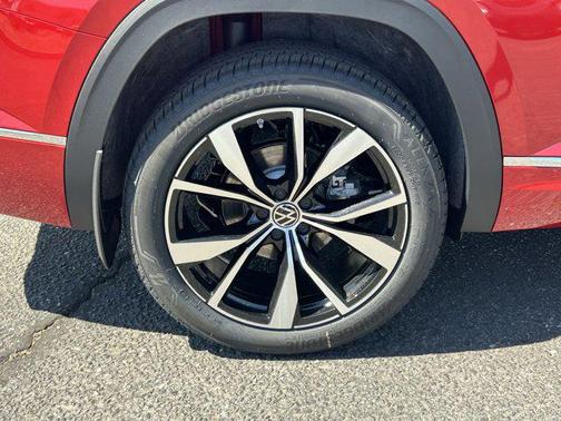 2025 Volkswagen Atlas 2.0T SEL Premium R-Line 4MOTION