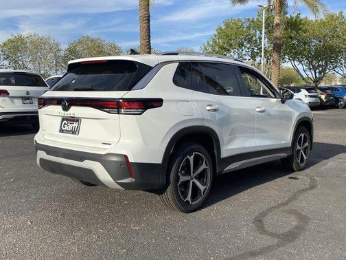 2025 Volkswagen Tiguan 2.0T SE 4MOTION